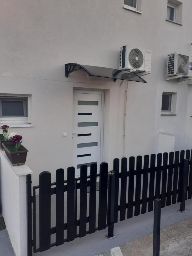 Studio Apartman Lorena Zadar Zewnętrze zdjęcie